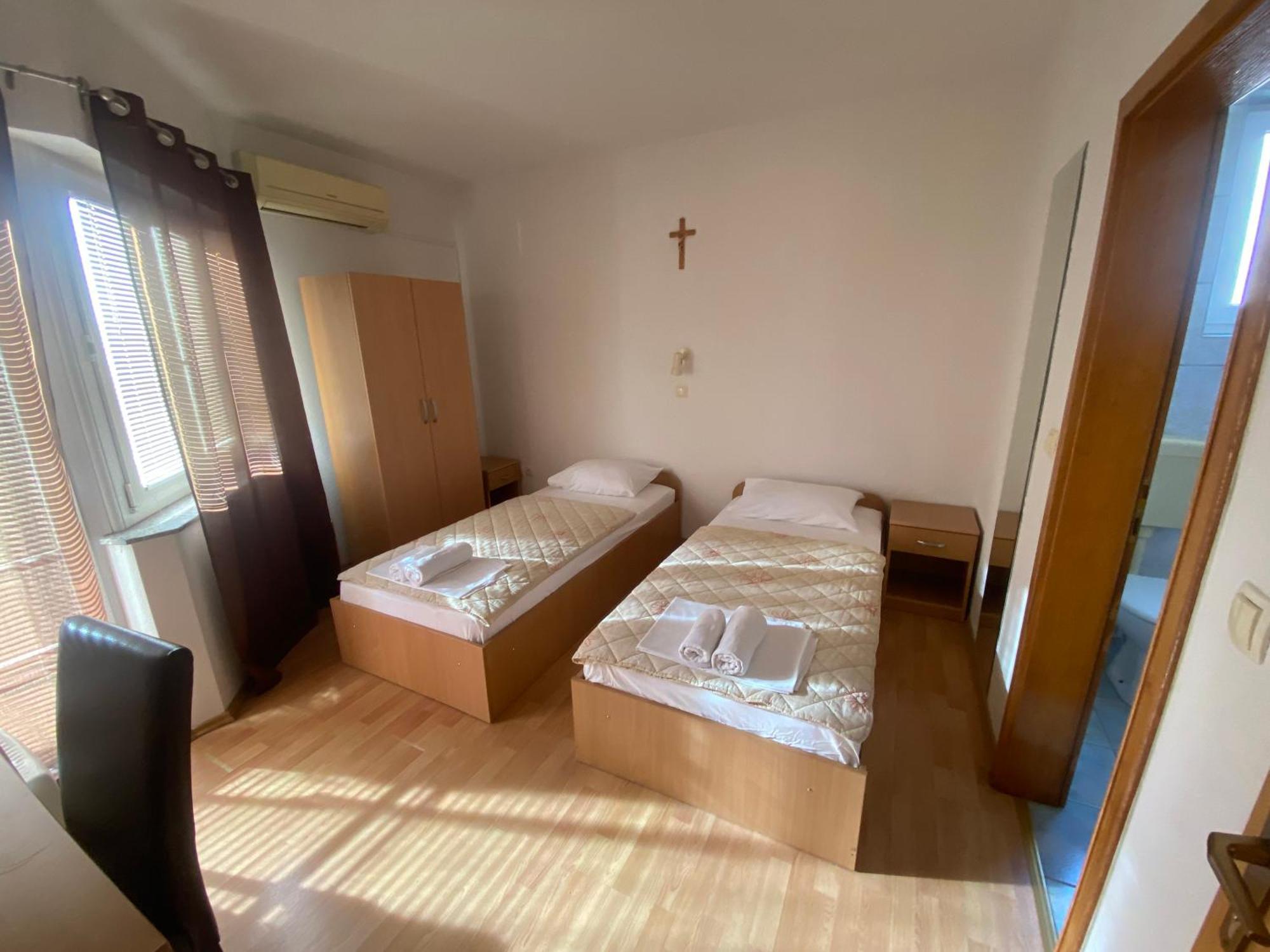 Guest House Regina Mundi Međugorje エクステリア 写真