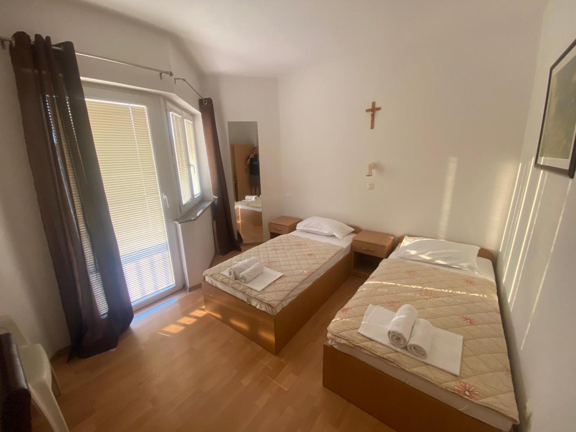 Guest House Regina Mundi Međugorje エクステリア 写真