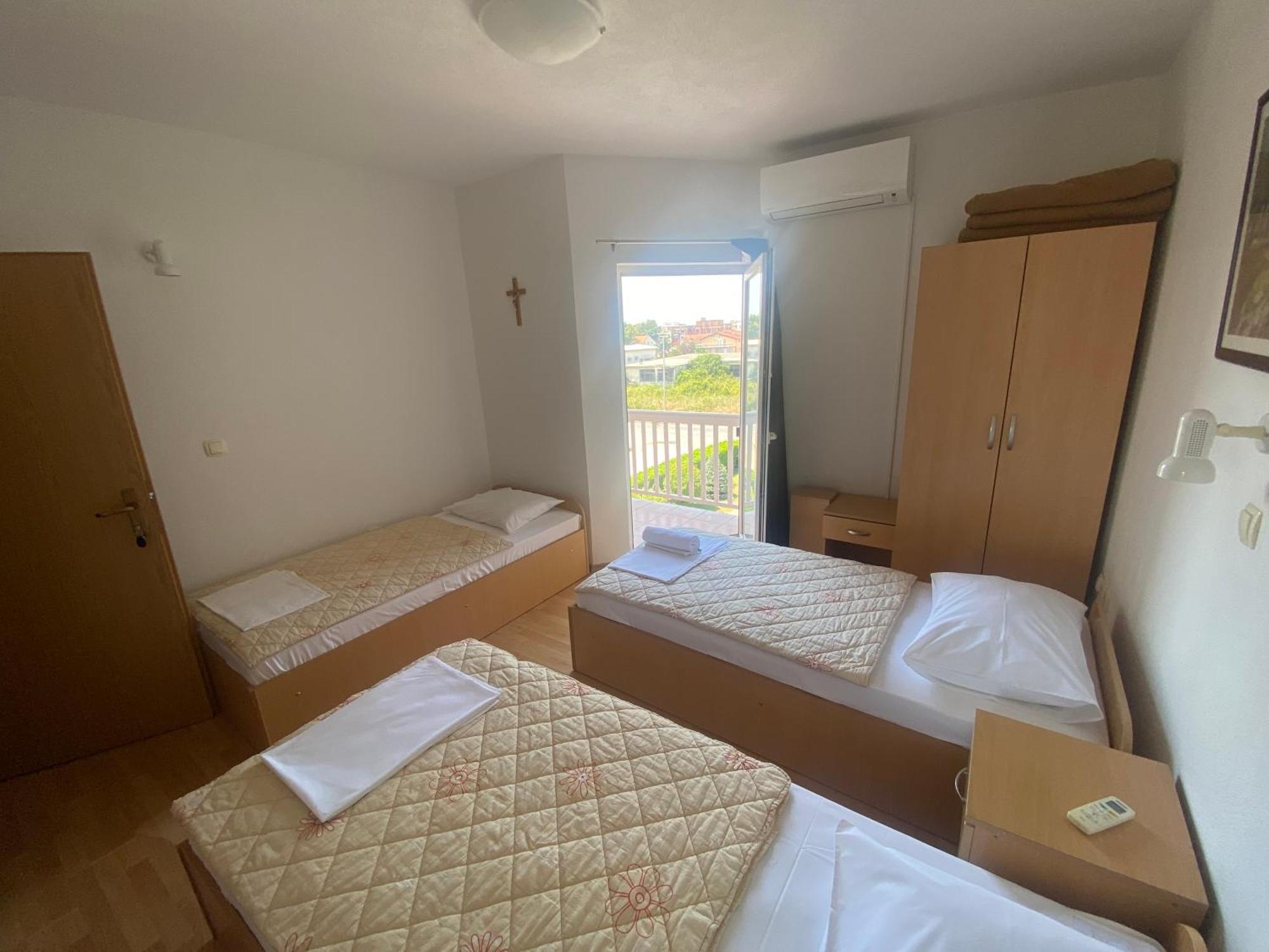 Guest House Regina Mundi Međugorje エクステリア 写真