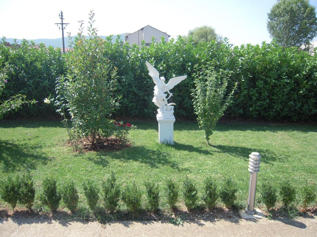 Guest House Regina Mundi Međugorje エクステリア 写真
