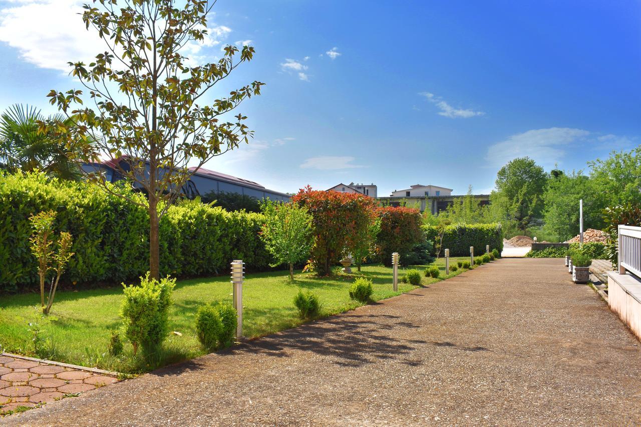 Guest House Regina Mundi Međugorje エクステリア 写真