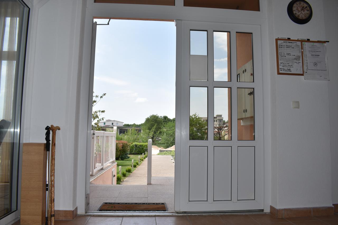 Guest House Regina Mundi Međugorje エクステリア 写真